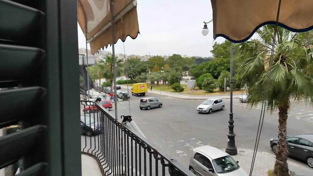 Il Balcone Sullo Stretto Bed and Breakfast Reggio di Calabria 0*,